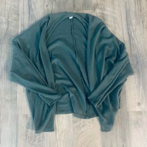 3/$15 Women’s Green cardigan
